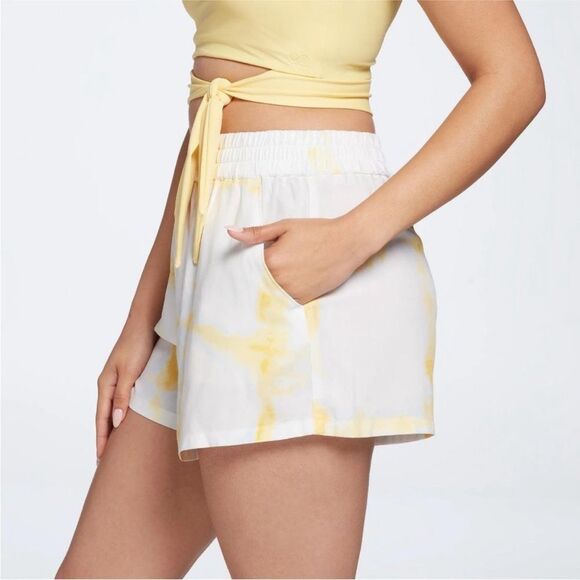 CALIA NWOT Women's High Rise Cover
Up Short white yellow pockets size M - Picture 1 of 8
